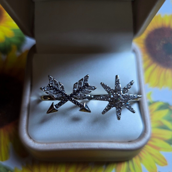 Simply Vera Wang Silver Star Arrow Ring Size 8 - Picture 9 of 11